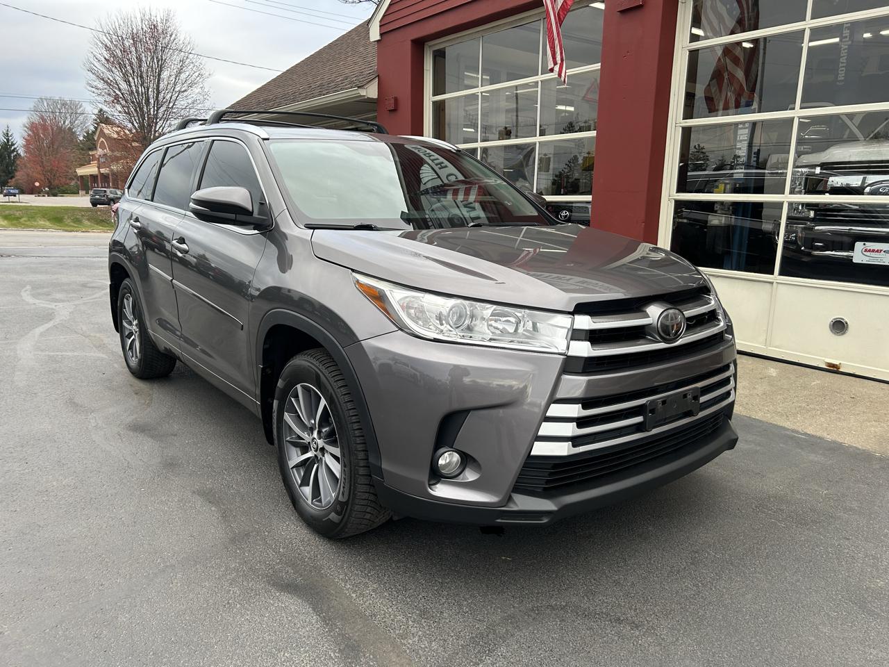 Toyota Highlander XLE V6 AWD (Natl) 2017