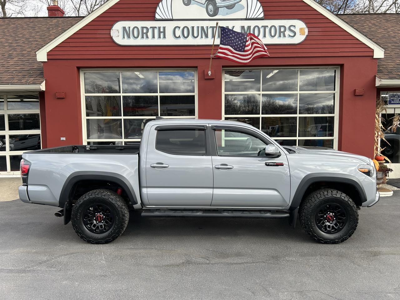 Toyota Tacoma 4WD Double Cab V6 AT TRD Pro (Natl) 2017
