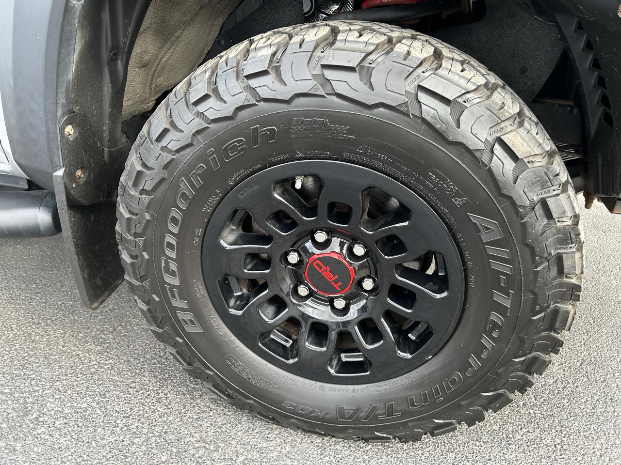 Toyota Tacoma 4WD Double Cab V6 AT TRD Pro (Natl) 2017