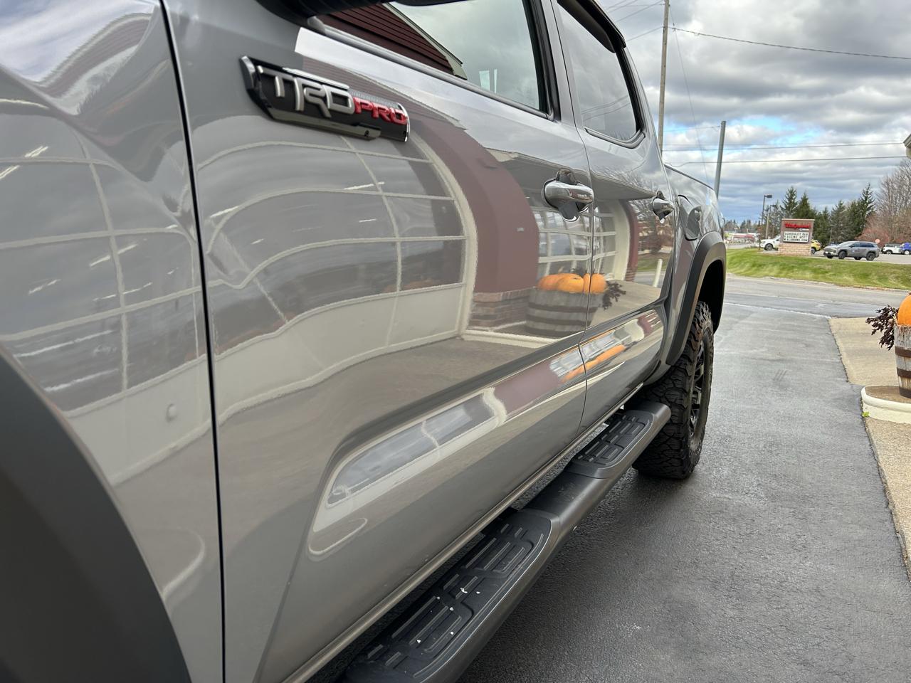 Toyota Tacoma 4WD Double Cab V6 AT TRD Pro (Natl) 2017