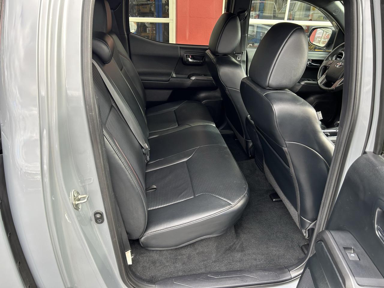 Toyota Tacoma 4WD Double Cab V6 AT TRD Pro (Natl) 2017