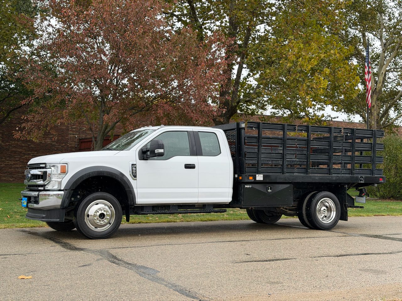 Ford F-550 SuperCab DRW 4WD 2022