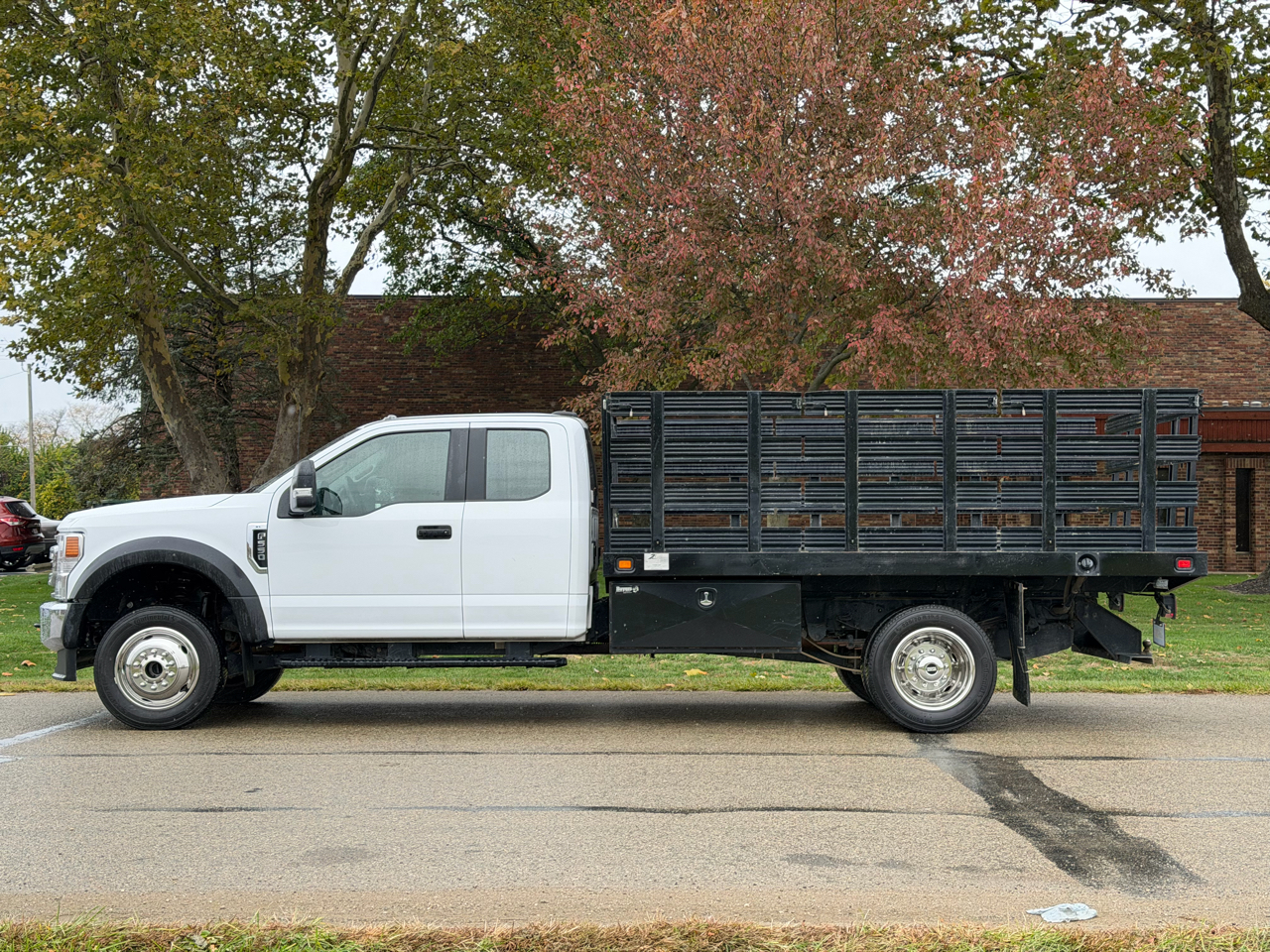 Ford F-550 SuperCab DRW 4WD 2022