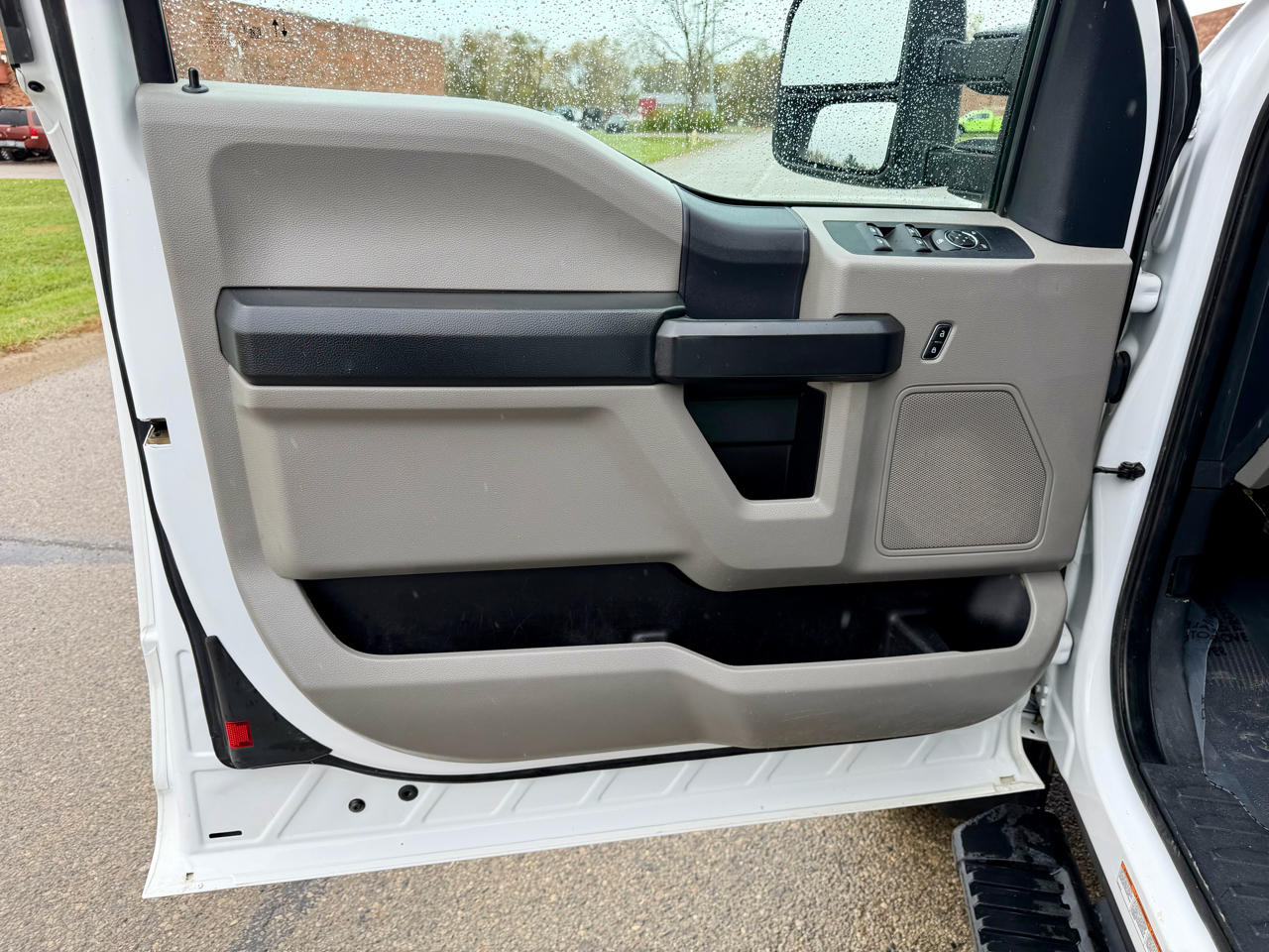 Ford F-550 SuperCab DRW 4WD 2022