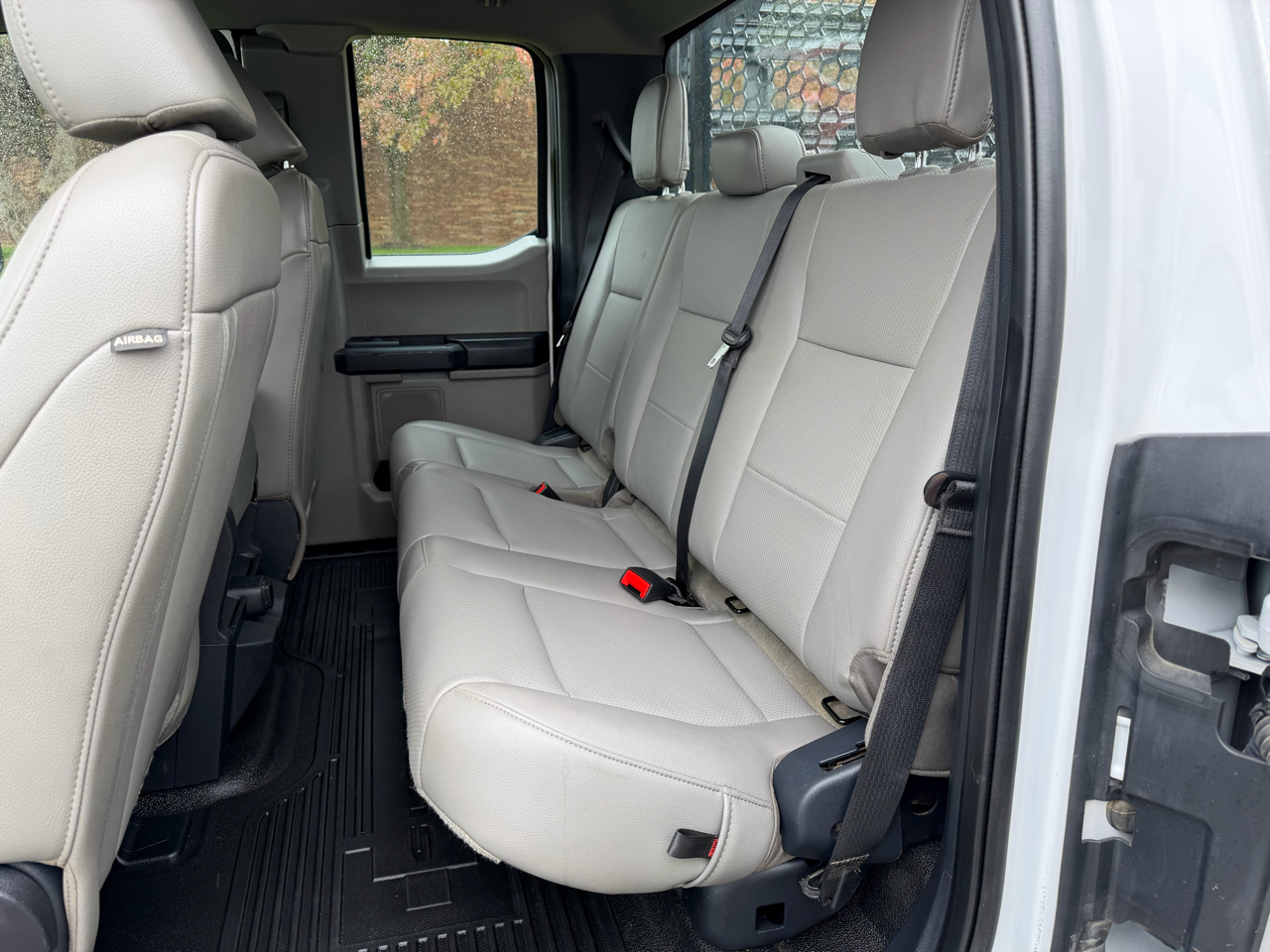 Ford F-550 SuperCab DRW 4WD 2022