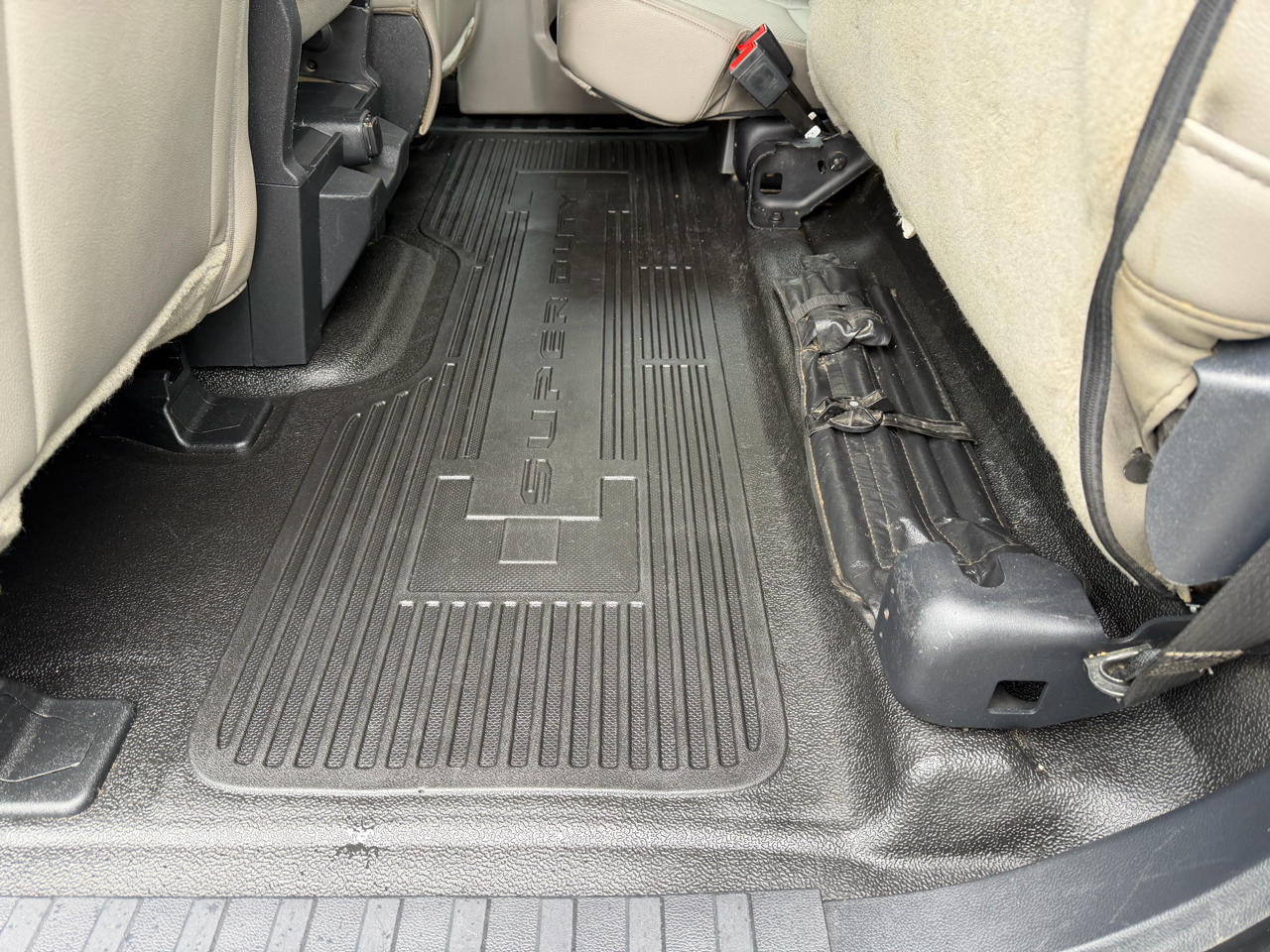 Ford F-550 SuperCab DRW 4WD 2022