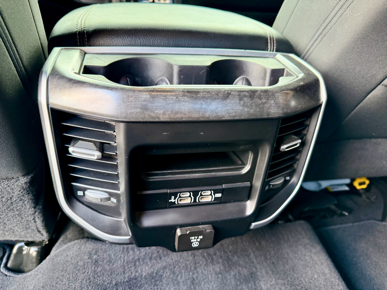 RAM 3500 Big Horn Crew Cab LWB 4WD DRW 2020