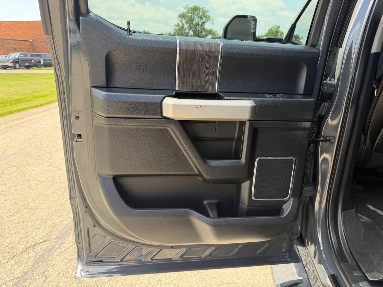 2021 Ford F-350 Super Duty Lariat - Photo 35