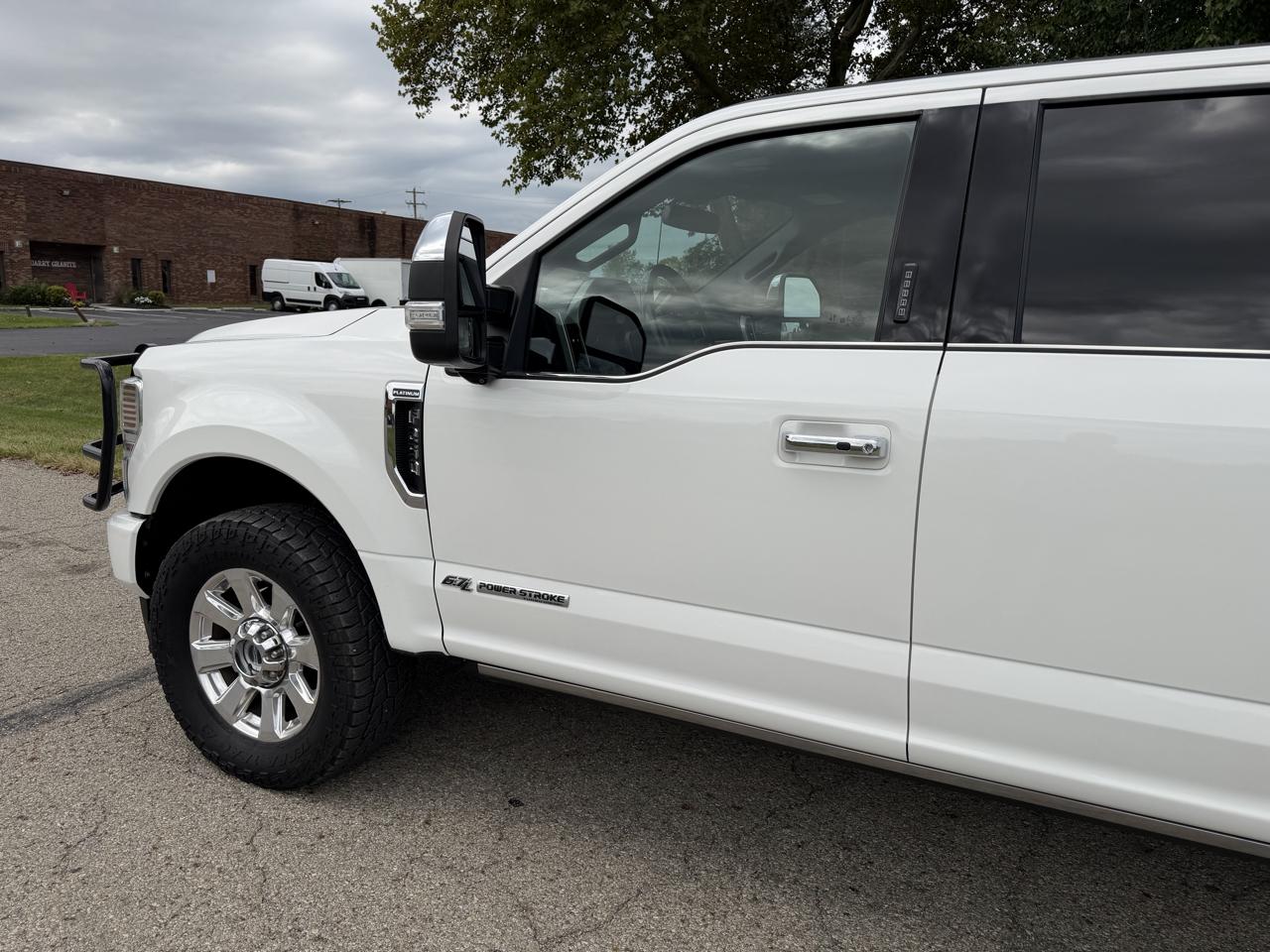 Ford F-250 SD Platinum Crew Cab 4WD 2022