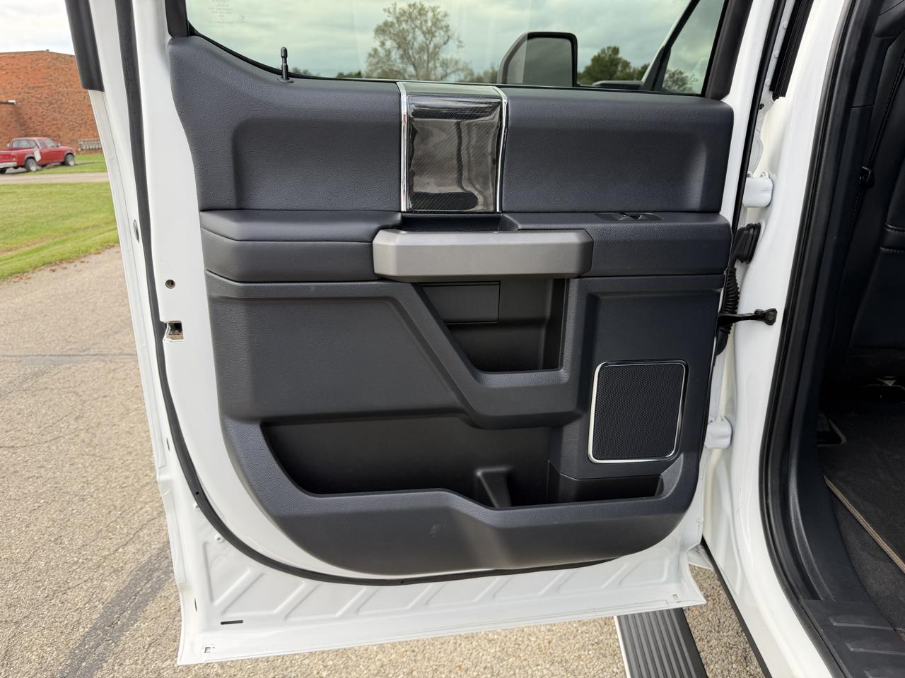 Ford F-250 SD Platinum Crew Cab 4WD 2022