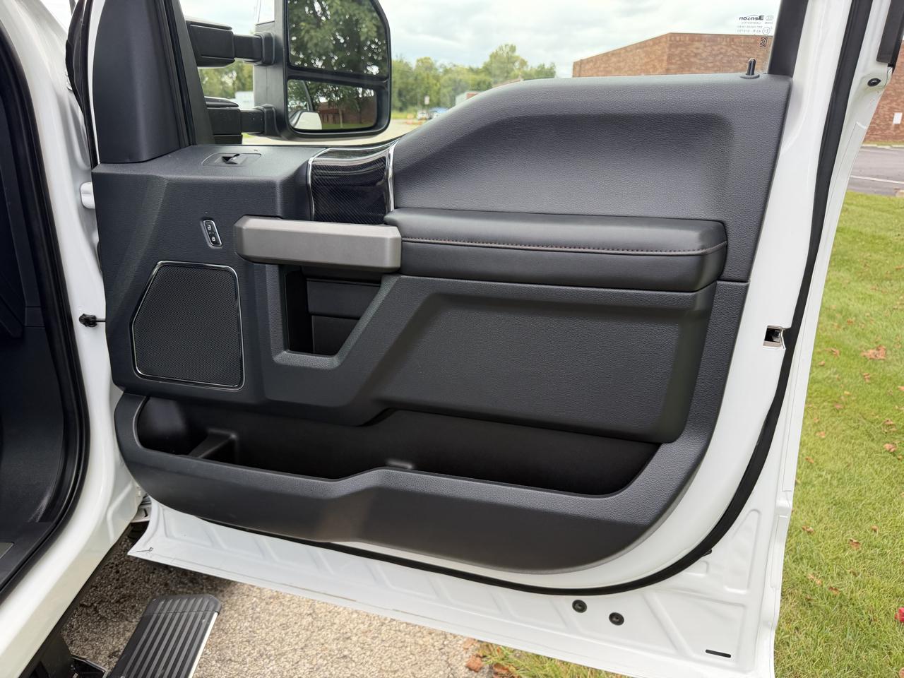Ford F-250 SD Platinum Crew Cab 4WD 2022