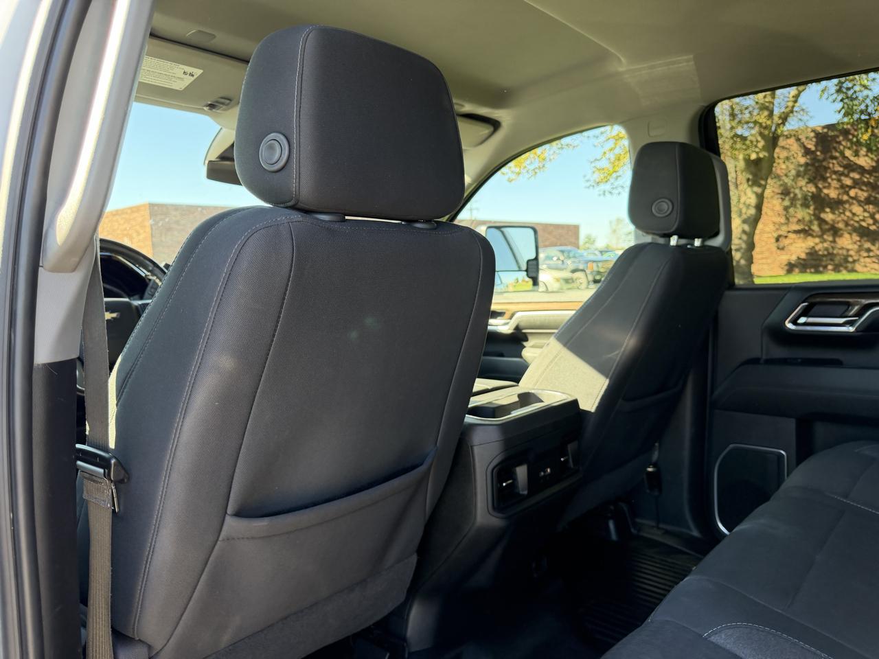 Chevrolet Silverado 3500HD LT Crew Cab 4WD 2024