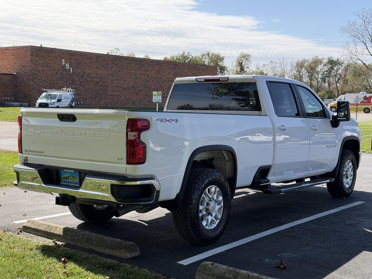 Chevrolet Silverado 3500HD LT Crew Cab 4WD 2024