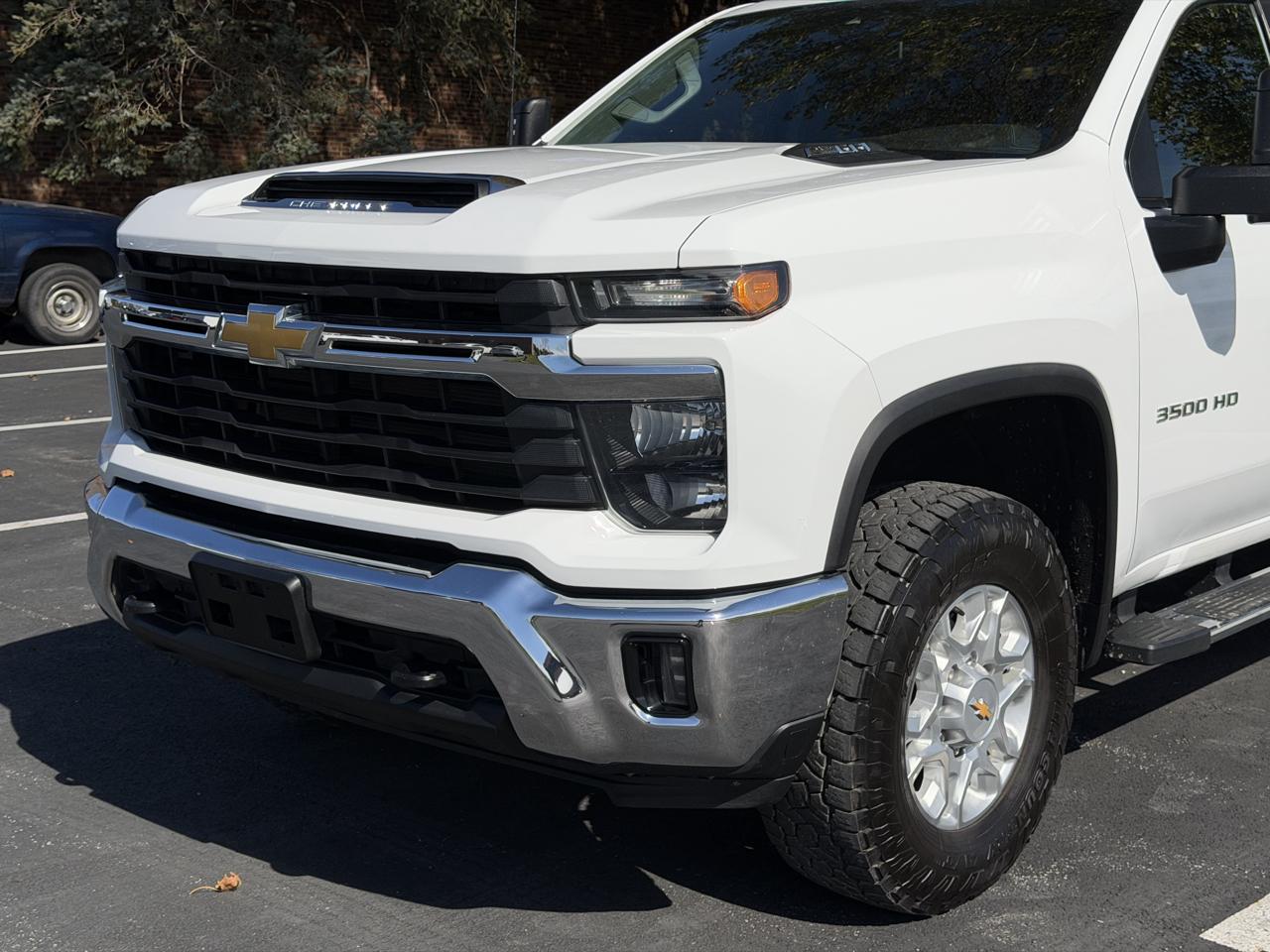 Chevrolet Silverado 3500HD LT Crew Cab 4WD 2024