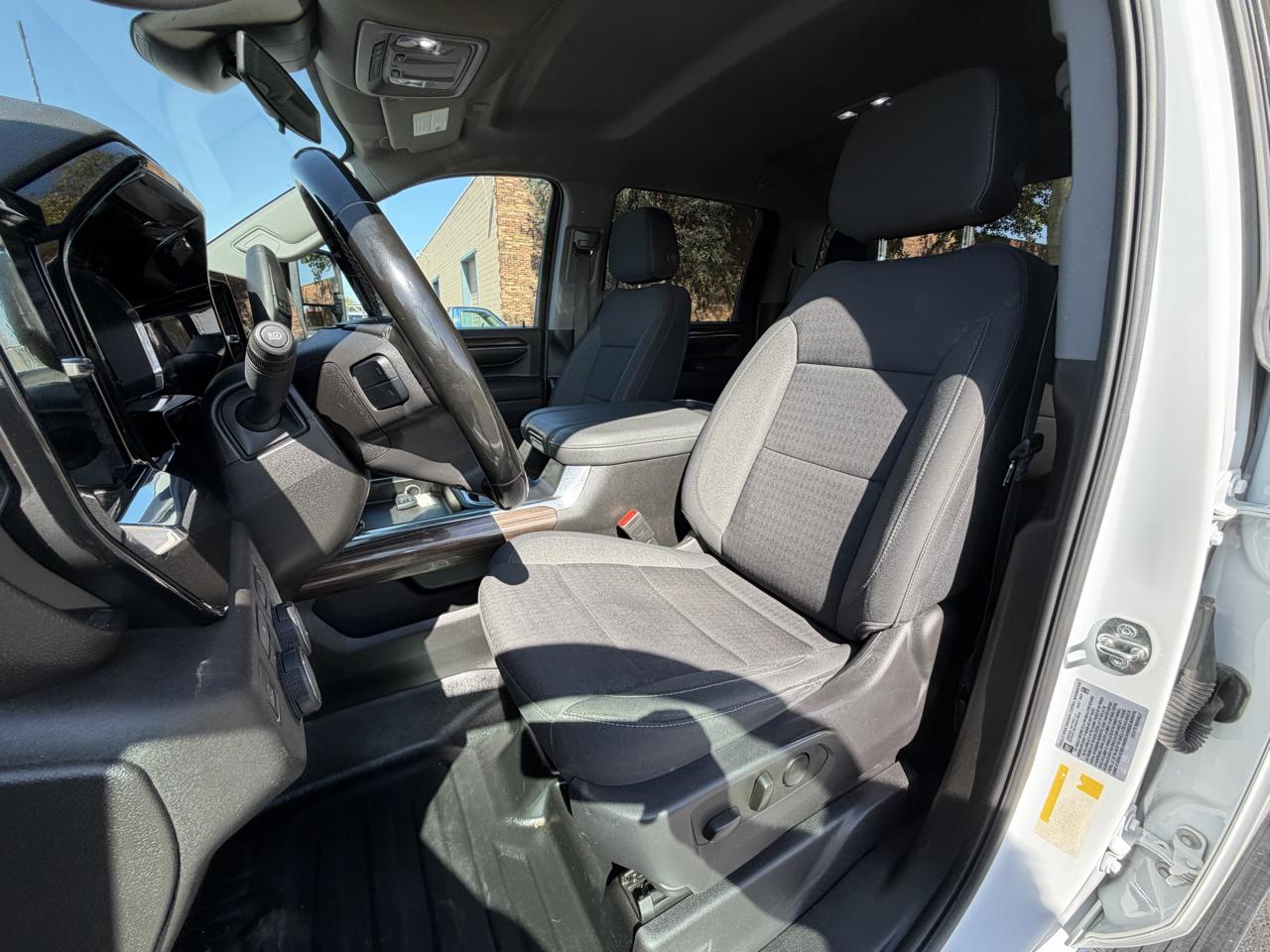 Chevrolet Silverado 3500HD LT Crew Cab 4WD 2024