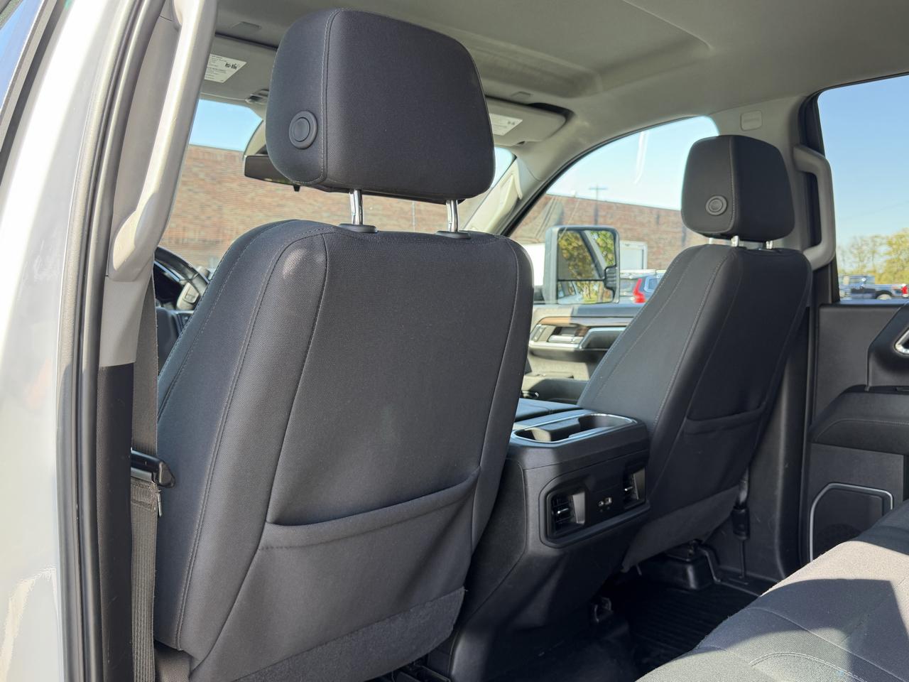 Chevrolet Silverado 3500HD LT Crew Cab 4WD 2024