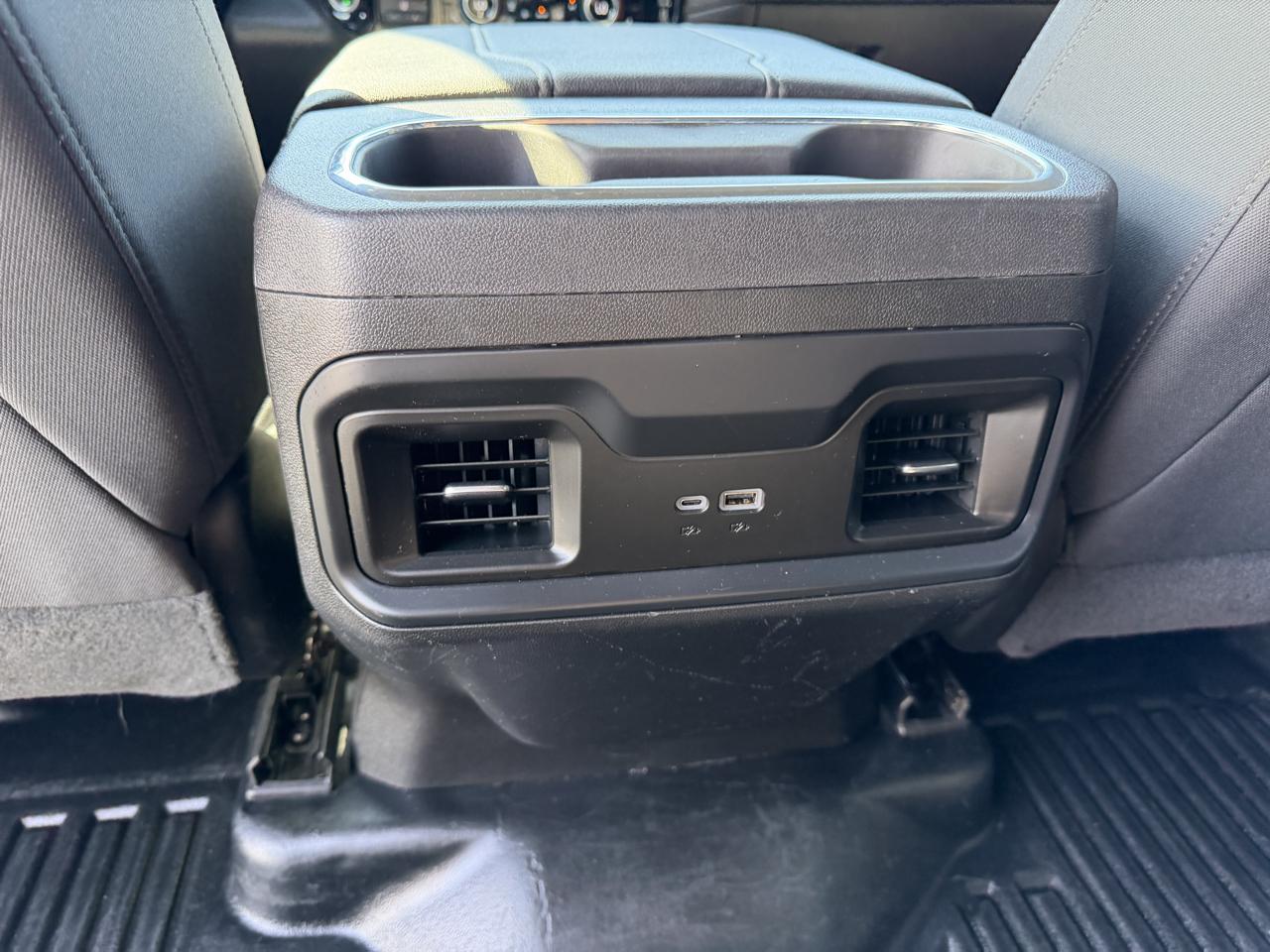 Chevrolet Silverado 3500HD LT Crew Cab 4WD 2024