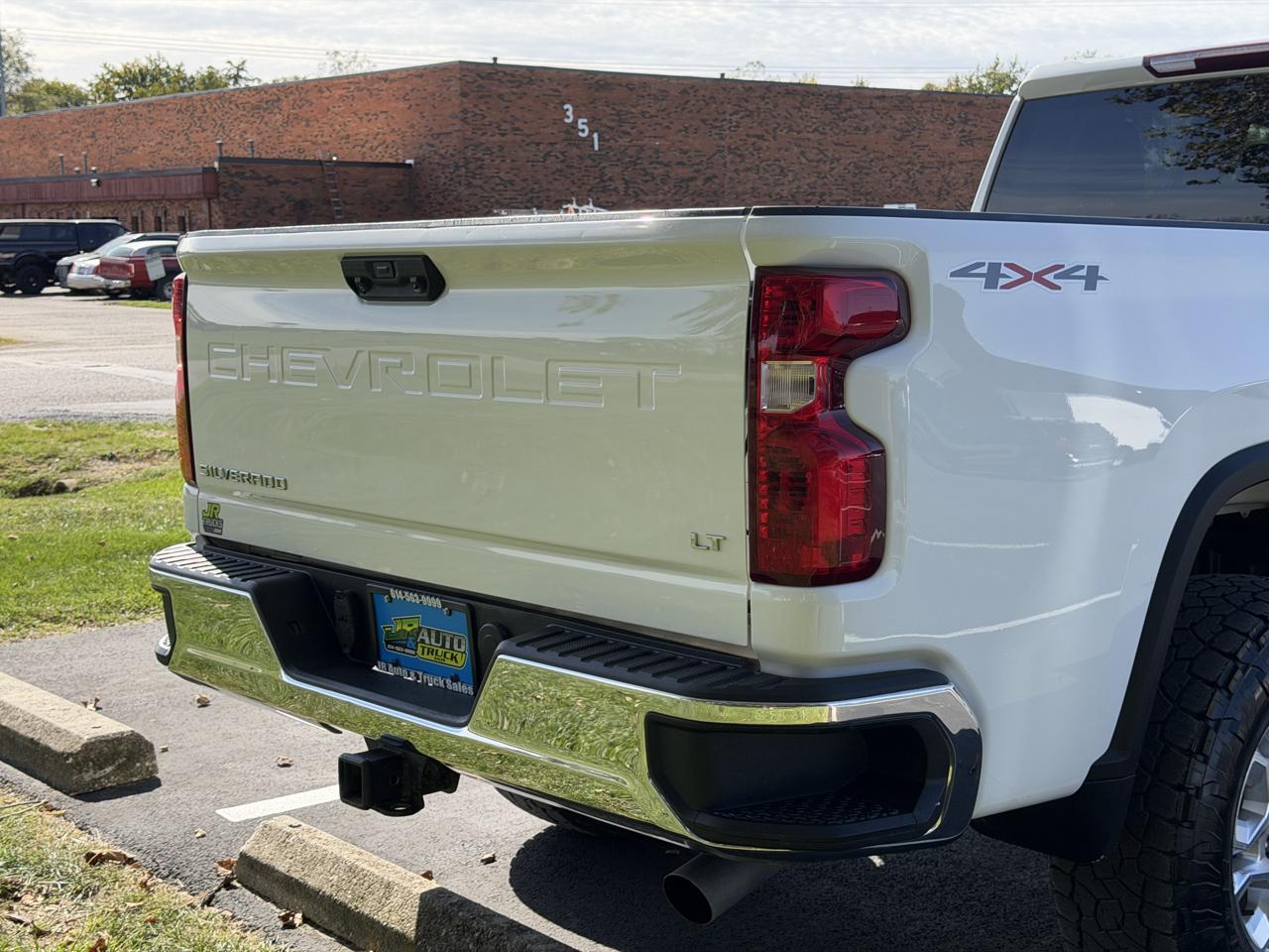 Chevrolet Silverado 3500HD LT Crew Cab 4WD 2024