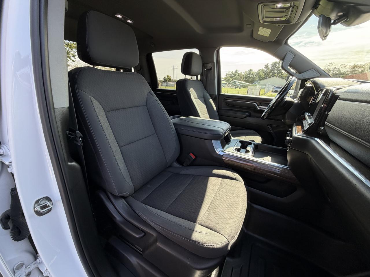Chevrolet Silverado 3500HD LT Crew Cab 4WD 2024