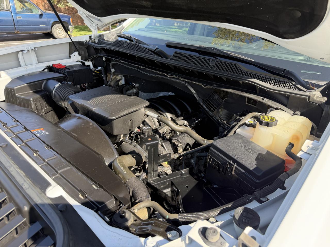 Chevrolet Silverado 3500HD LT Crew Cab 4WD 2024