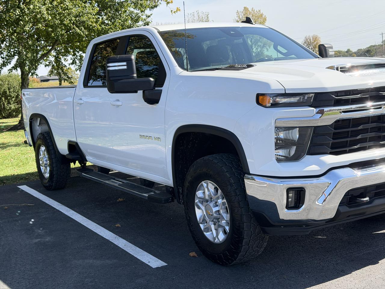Chevrolet Silverado 3500HD LT Crew Cab 4WD 2024