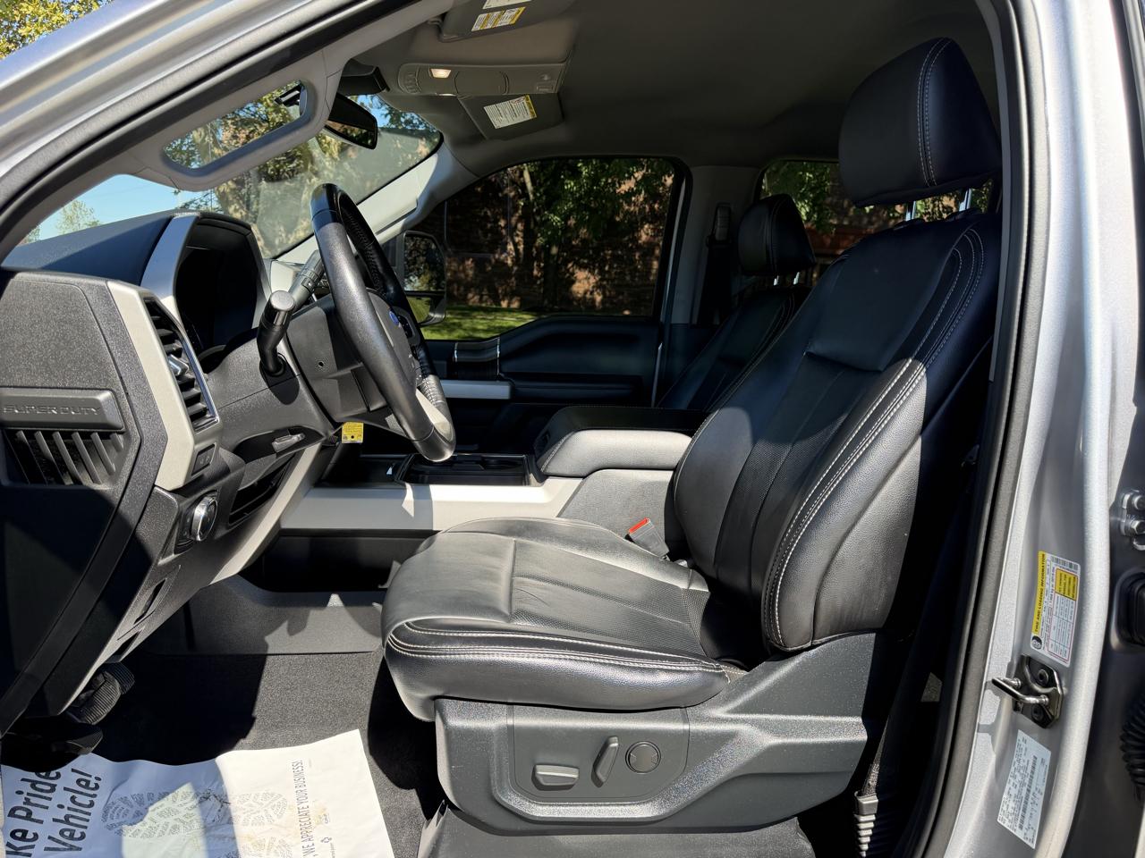 Ford F-250 SD Lariat Crew Cab 4WD 2021