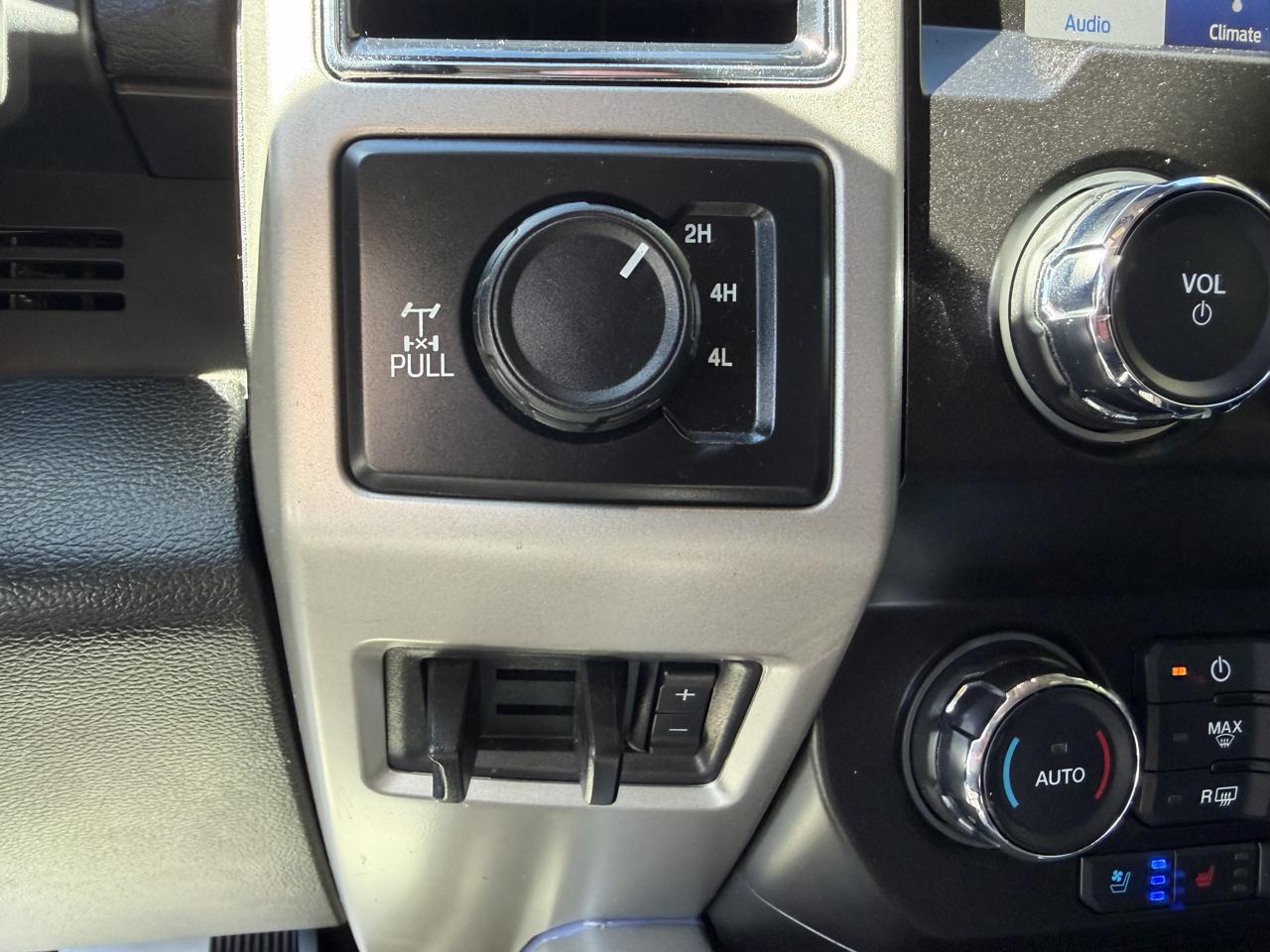 Ford F-250 SD Lariat Crew Cab 4WD 2021