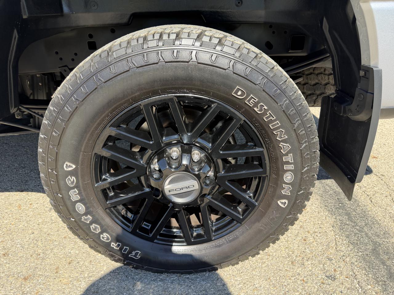 Ford F-250 SD Lariat Crew Cab 4WD 2021