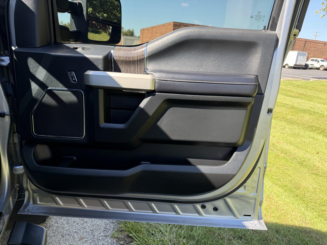 Ford F-250 SD Lariat Crew Cab 4WD 2021