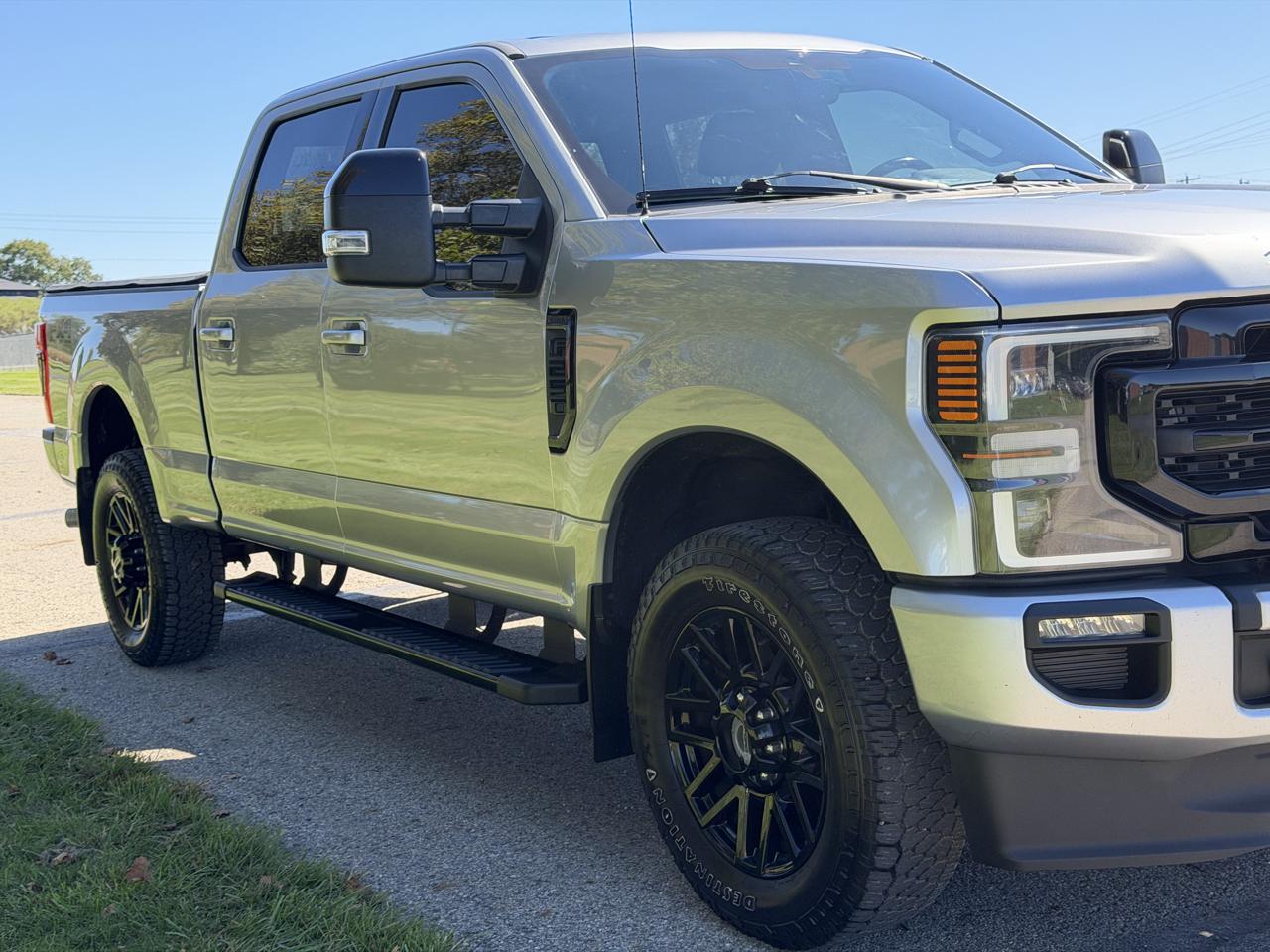 Ford F-250 SD Lariat Crew Cab 4WD 2021