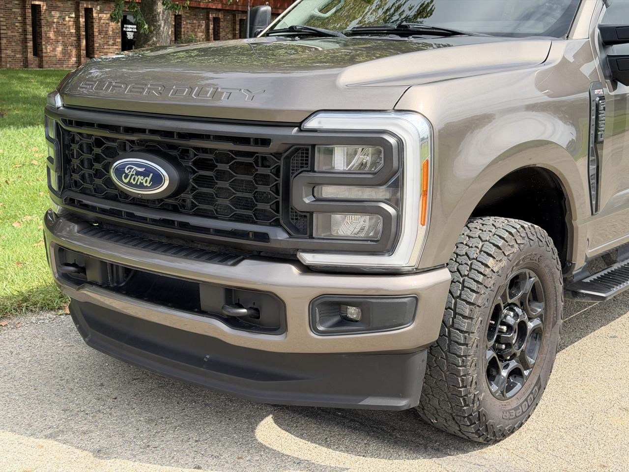Ford F-250 SD  2023