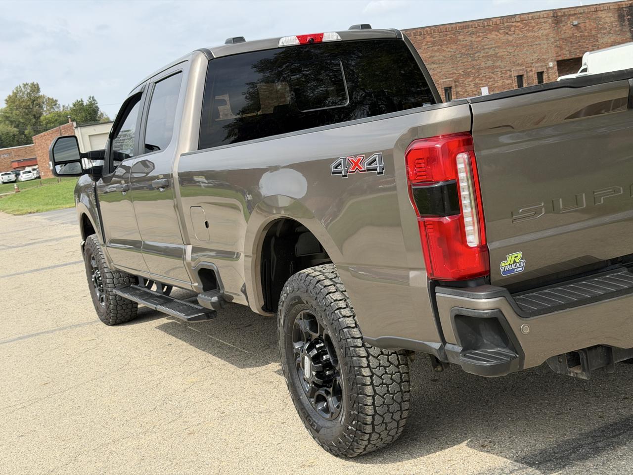 Ford F-250 SD  2023