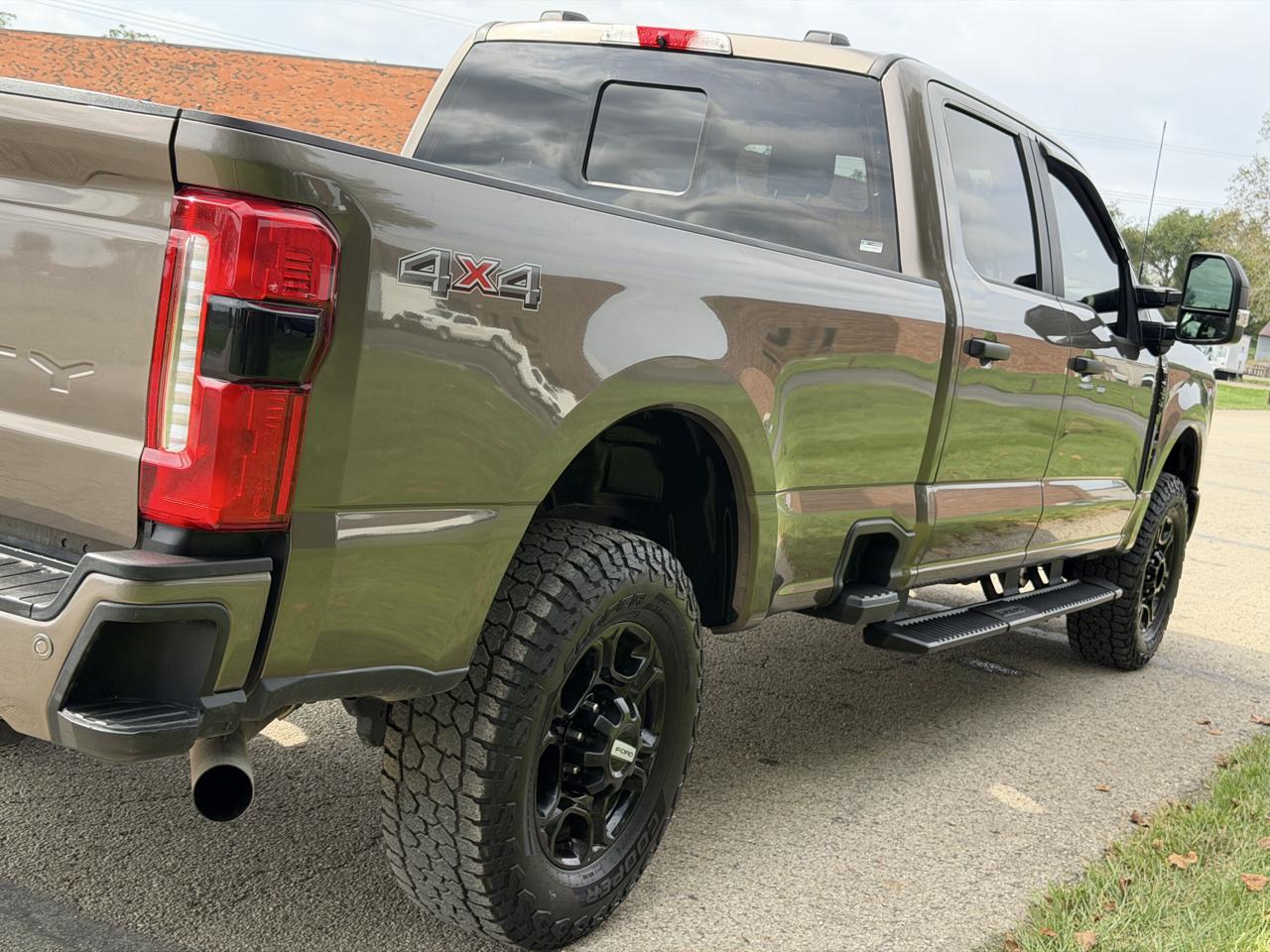 Ford F-250 SD  2023