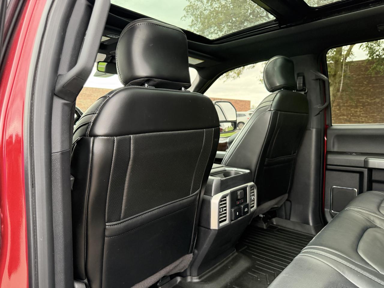 2017 Ford F-350 Super Duty Platinum - Photo 34