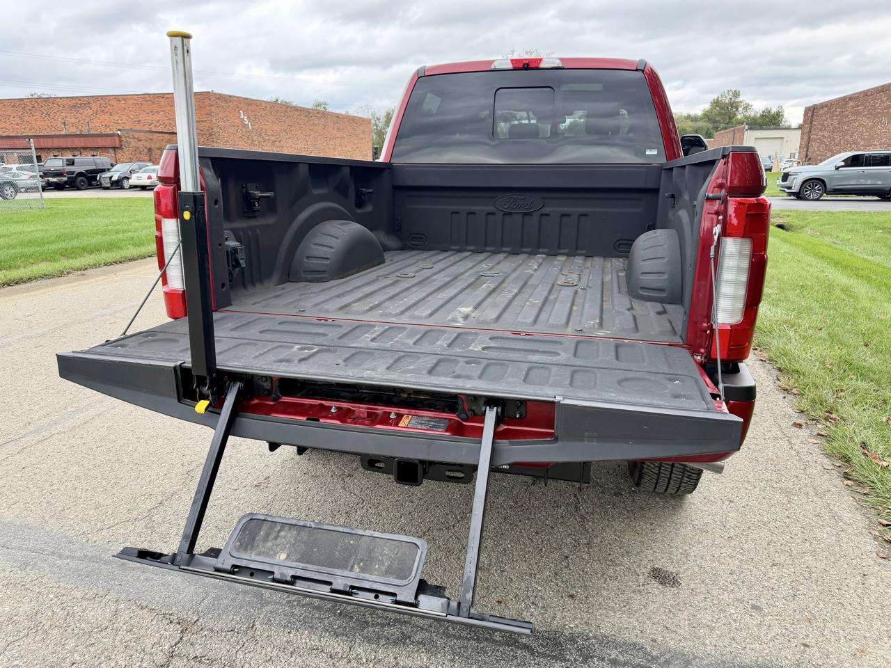 2017 Ford F-350 Super Duty Platinum - Photo 44