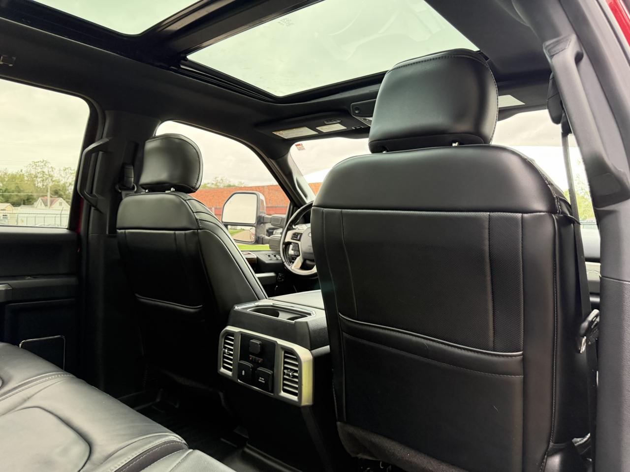 2017 Ford F-350 Super Duty Platinum - Photo 55