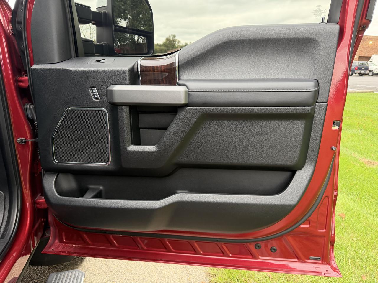 2017 Ford F-350 Super Duty Platinum - Photo 56