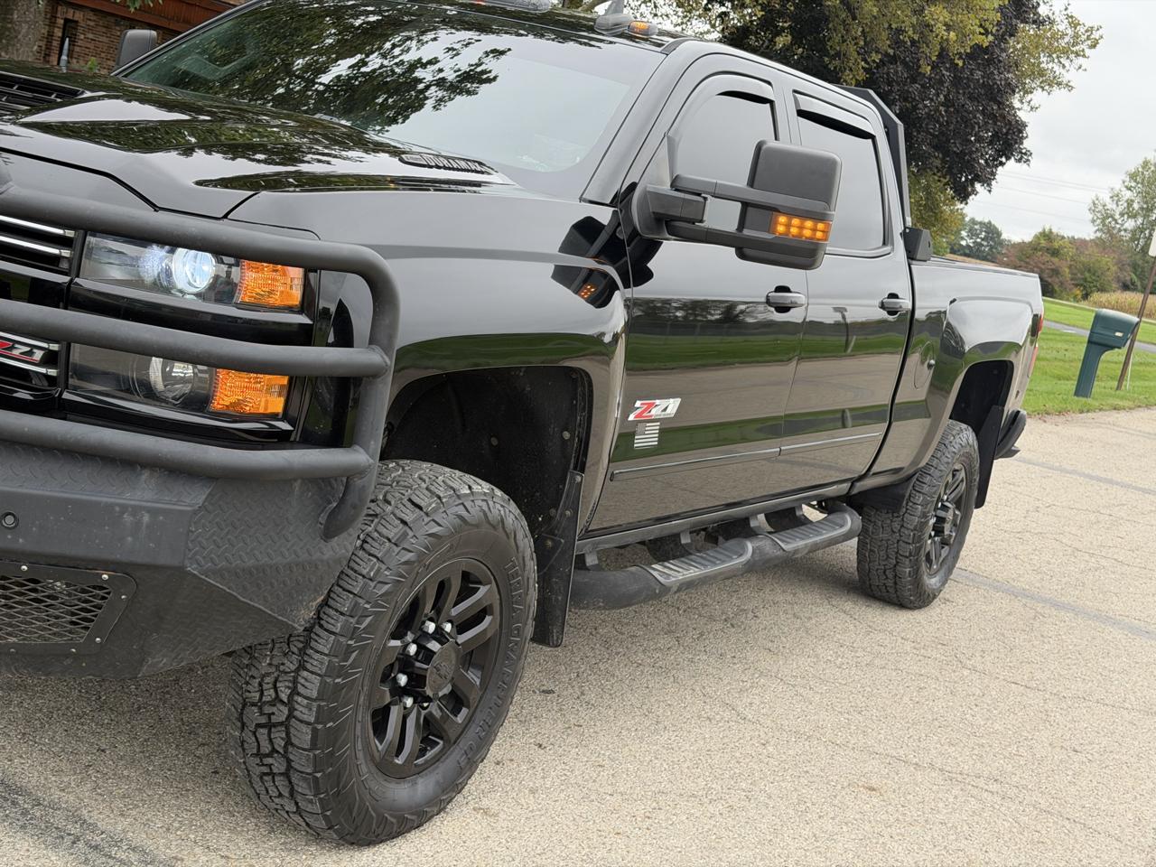 Chevrolet Silverado 2500HD LTZ Crew Cab 4WD 2017