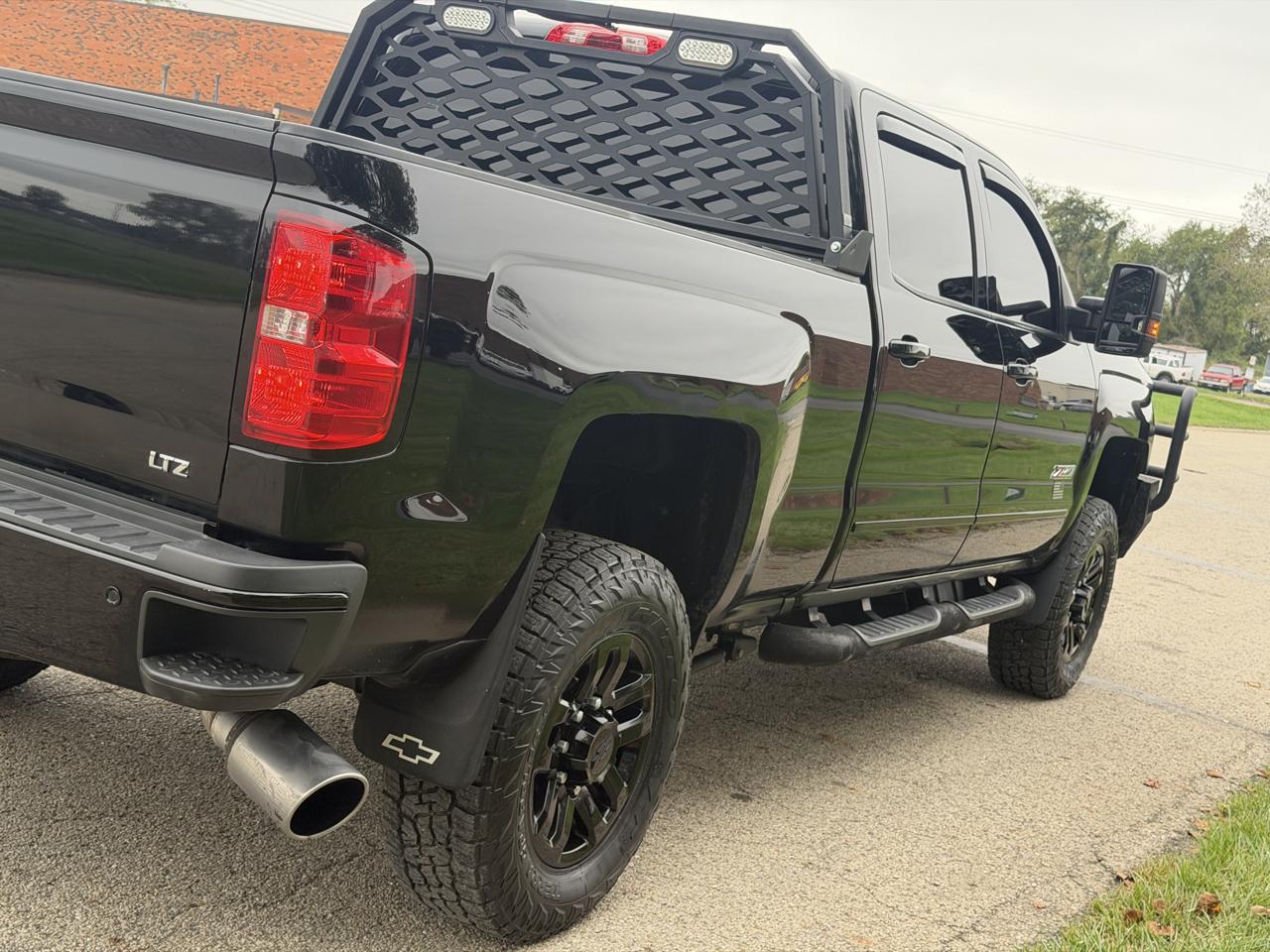 Chevrolet Silverado 2500HD LTZ Crew Cab 4WD 2017