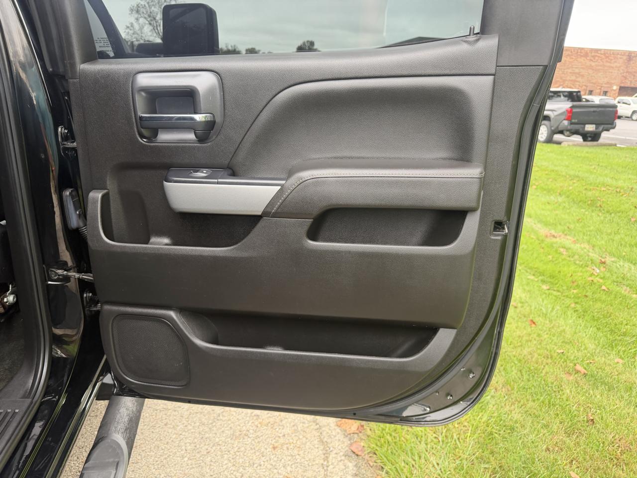 Chevrolet Silverado 2500HD LTZ Crew Cab 4WD 2017