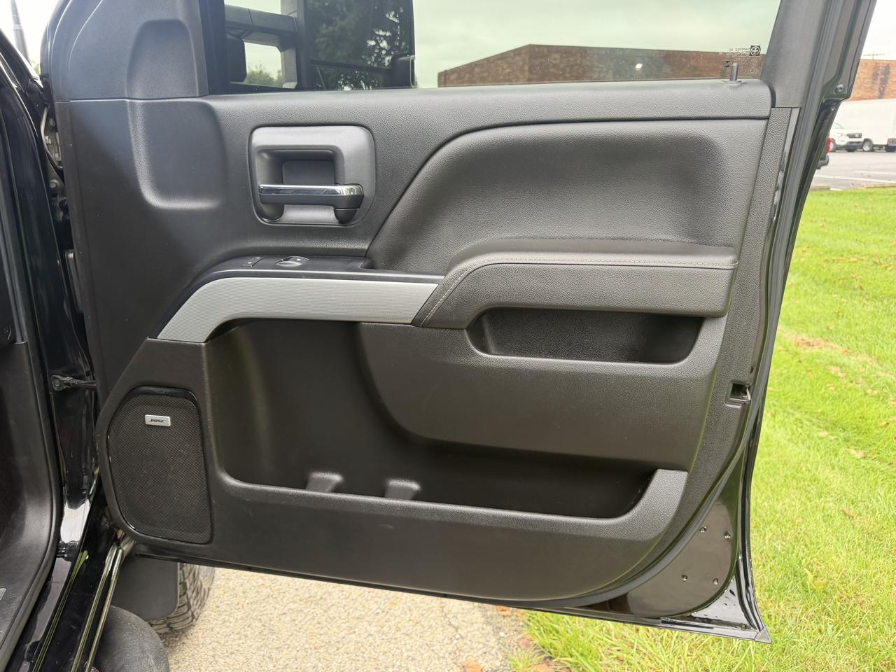 Chevrolet Silverado 2500HD LTZ Crew Cab 4WD 2017