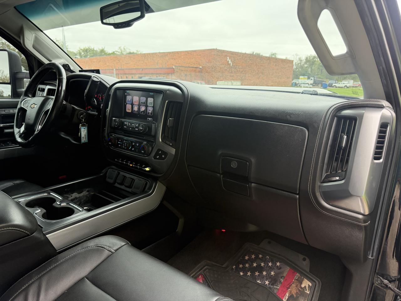 Chevrolet Silverado 2500HD LTZ Crew Cab 4WD 2017