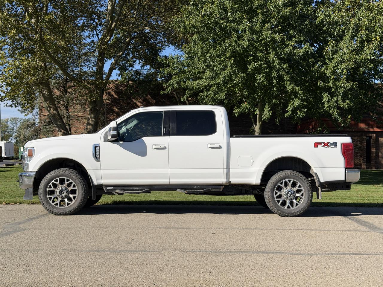 Ford F-250 SD Lariat Crew Cab 4WD 2021