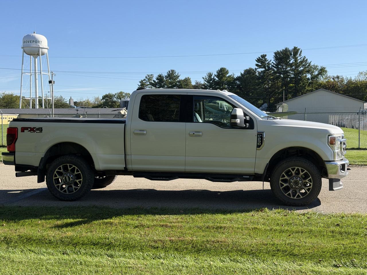 Ford F-250 SD Lariat Crew Cab 4WD 2021