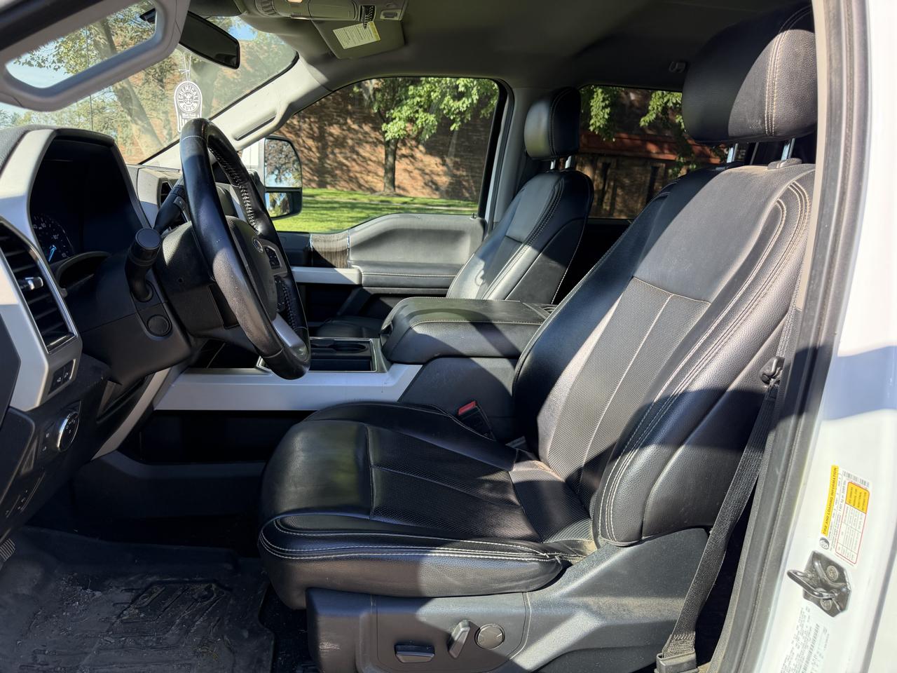 Ford F-250 SD Lariat Crew Cab 4WD 2021