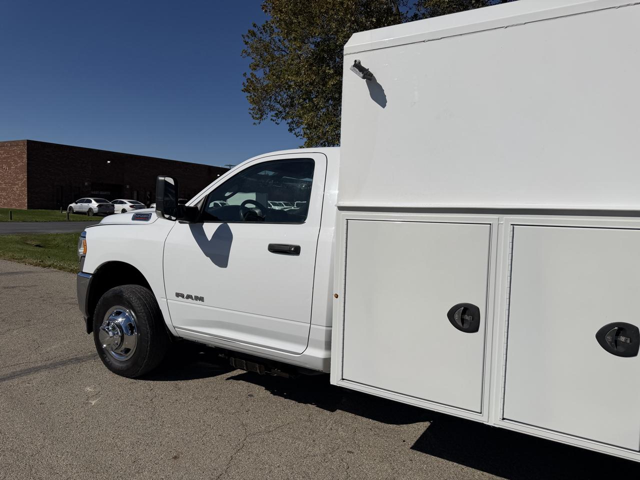 RAM 3500 Regular Cab 4WD DRW 2021