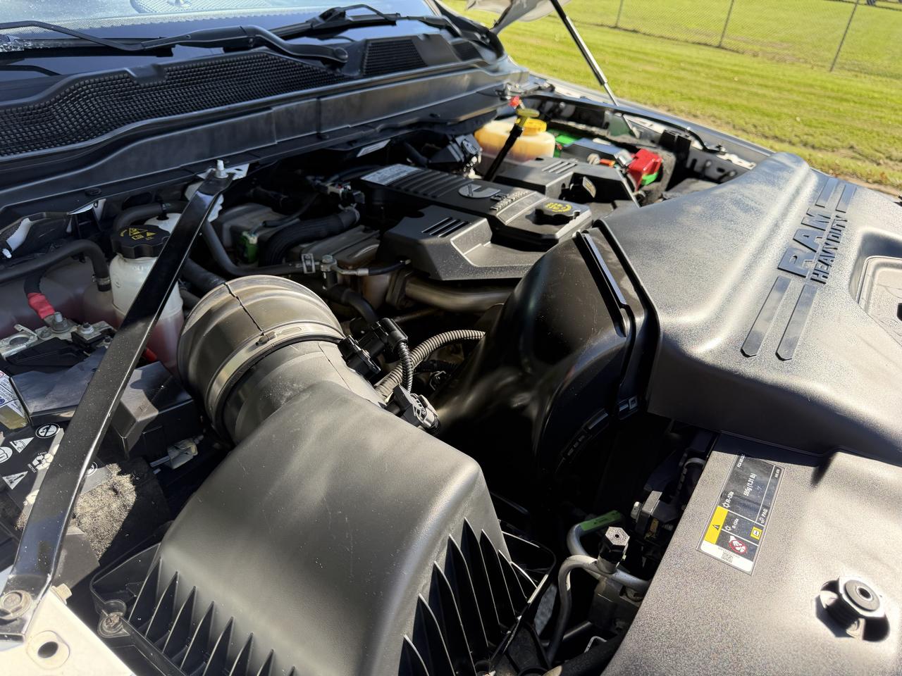 RAM 3500 Regular Cab 4WD DRW 2021