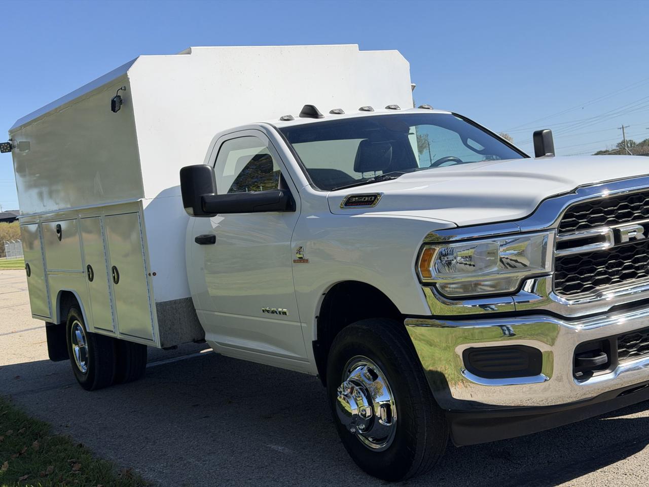 RAM 3500 Regular Cab 4WD DRW 2021