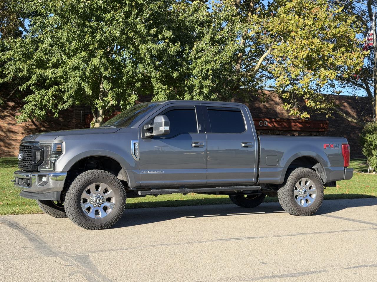 Ford F-250 SD Lariat Crew Cab 4WD 2022