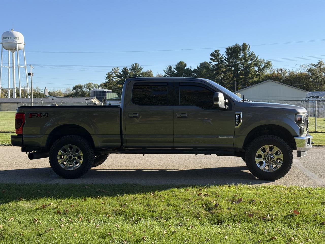 Ford F-250 SD Lariat Crew Cab 4WD 2022